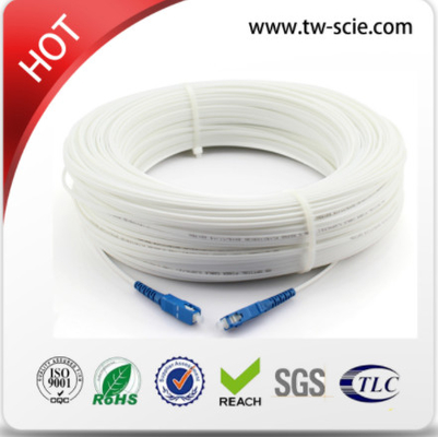 Buen cable de descenso interior de la fibra de la prenda impermeable FTTH, peso ligero interior del cable de descenso de la mariposa