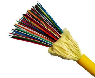Diseño multi con varios modos de funcionamiento de la fibra de almacenador intermediario apretado del cable de fribra óptica del filamento de 4 bases
